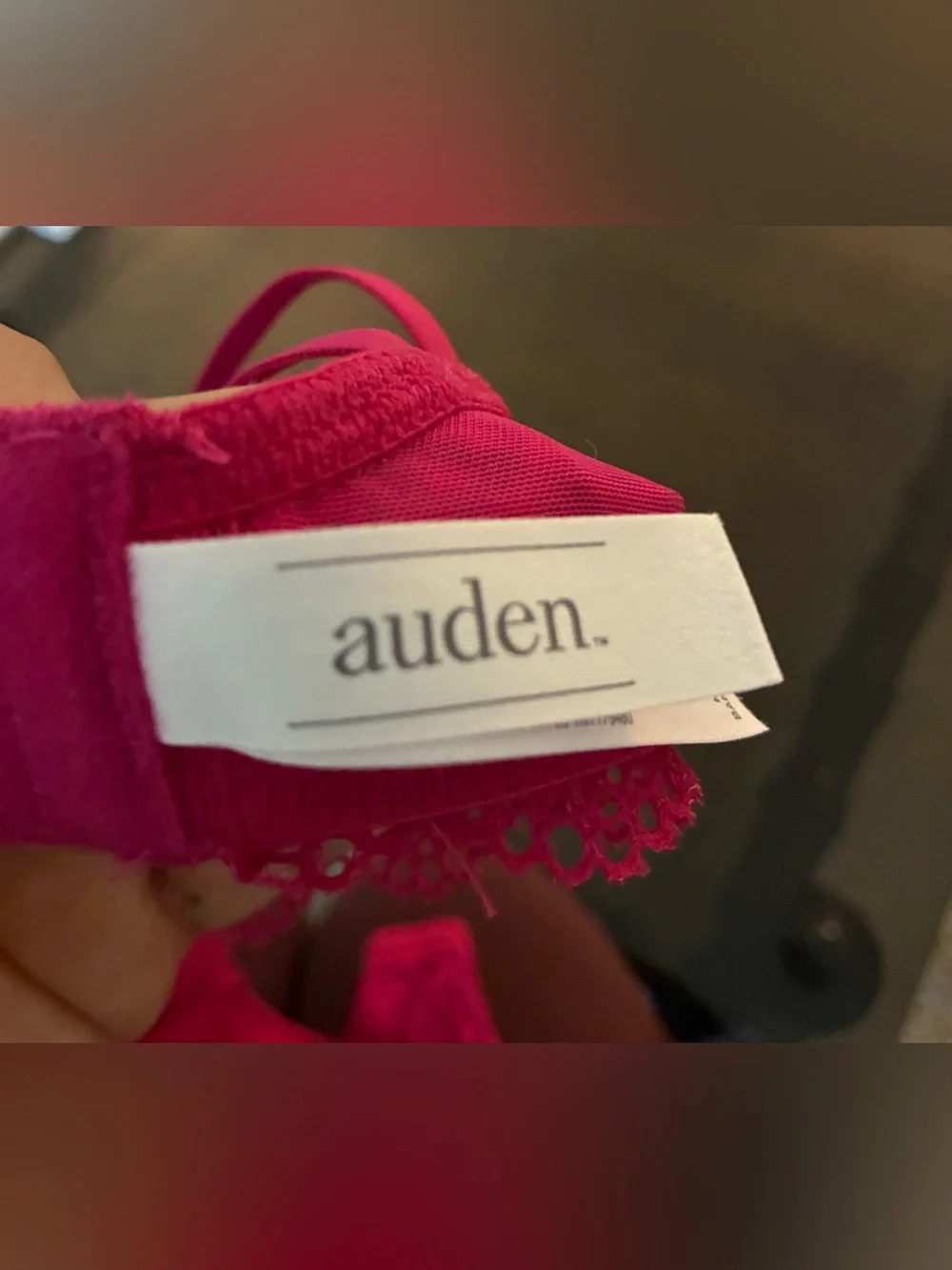 Auden molded cups